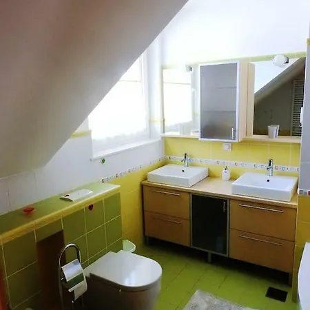 아파트 Natasha's Garden House Dol pri Ljubljani